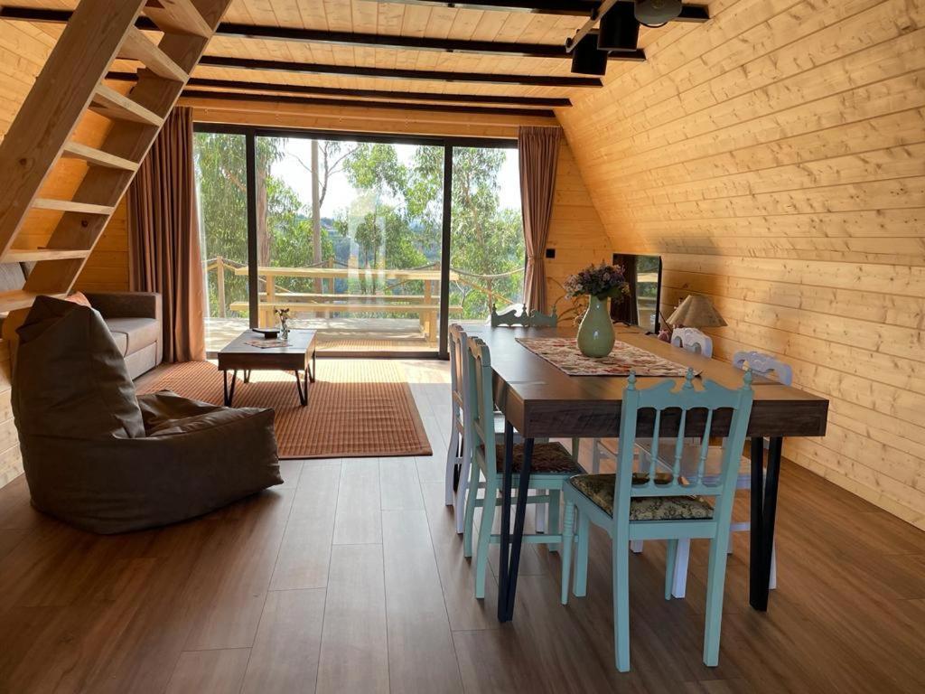 Medronho D'Ouro Bungalows Foz do Sousa Exterior photo
